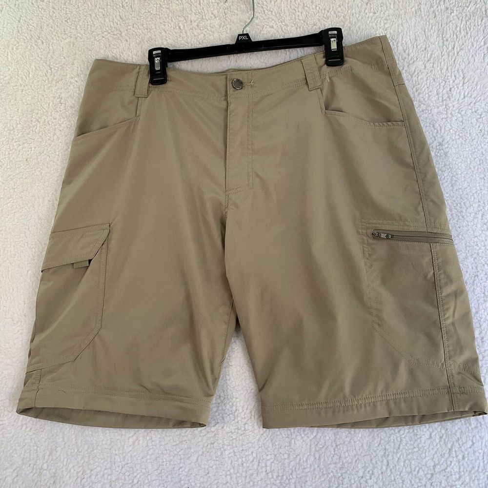 Columbia Men's Shorts Omni — Omni- Shade Sun Protection Size 38X32 Multi Pockets